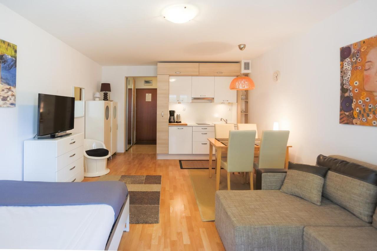 Apartamenty Swinoujscie - Zdrojowa ภายนอก รูปภาพ